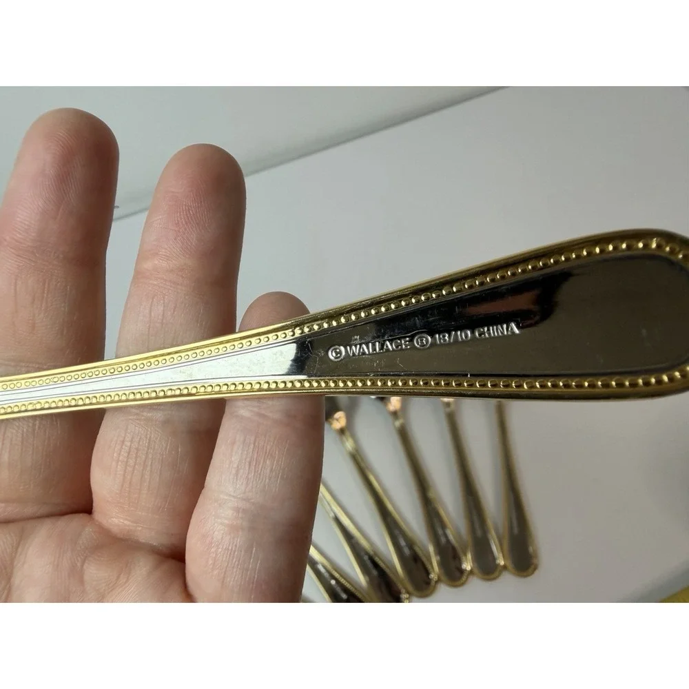 Set of 8 Wallace Gold Royal Bead Stainless Place Oval Soup Spoons 7 1/4